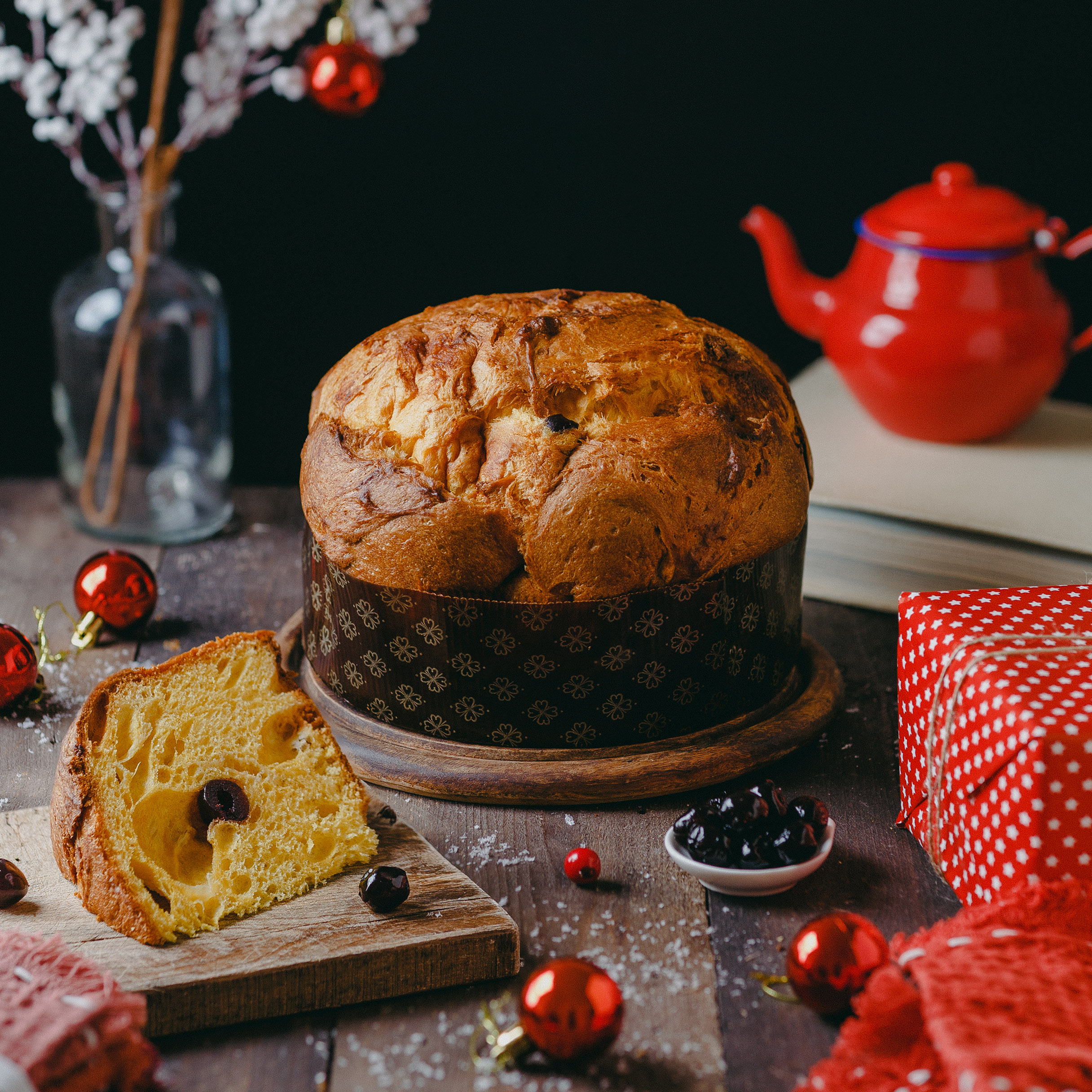 Il Panettone al Cioccolato Bianco e Amarena